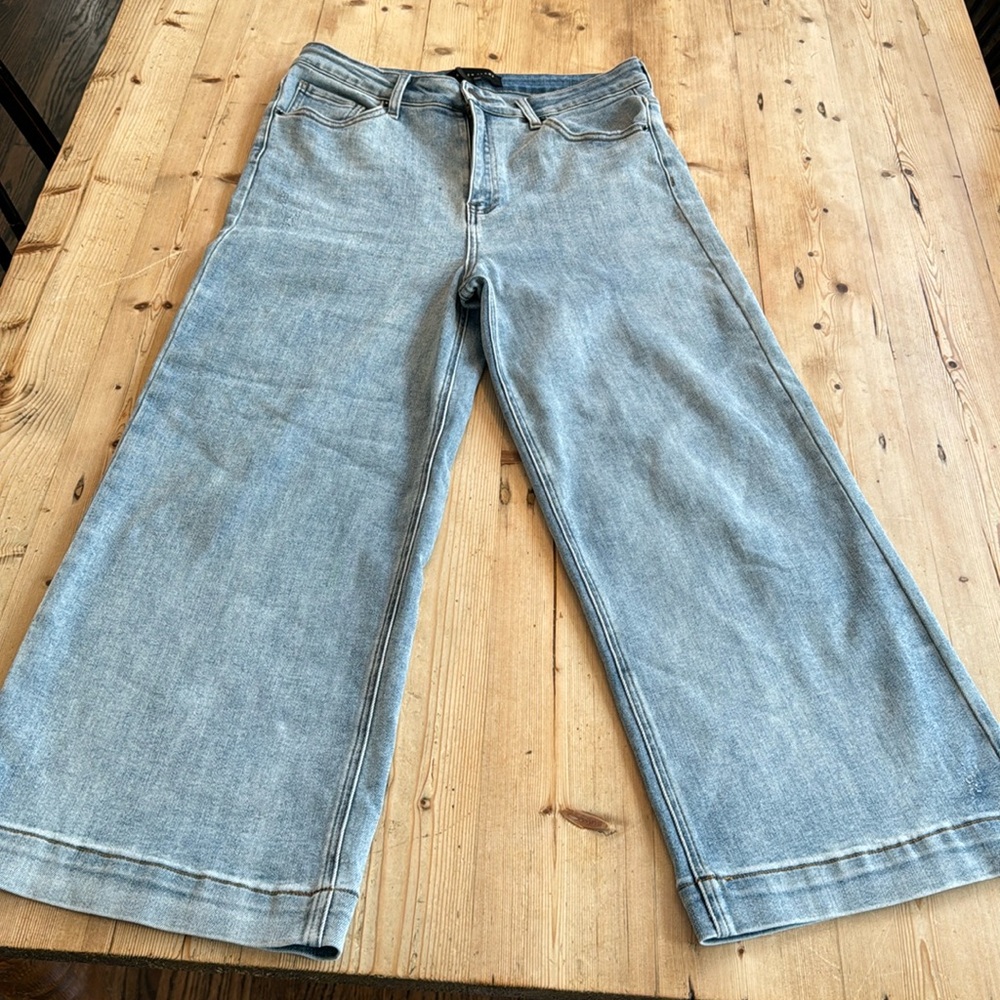 Risen wide leg denim.